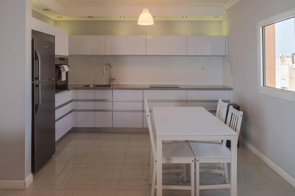 Royal Aparatment On The Sea , Blvd Nitza 34 Netanya Exterior foto