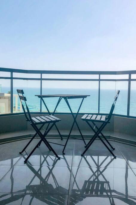 Royal Aparatment On The Sea , Blvd Nitza 34 Netanya Exterior foto